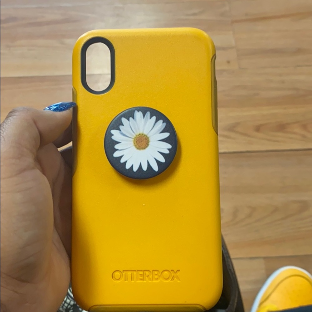 iPhone XR otterbox case
